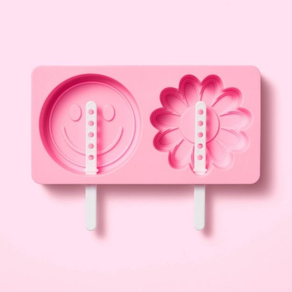Stoney Clover Lane x Target Smiley & Daisy Silicone Popsicle Mold Pink nwt